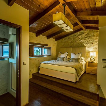 Exensian Villas & Suites Marathiás Extérieur photo