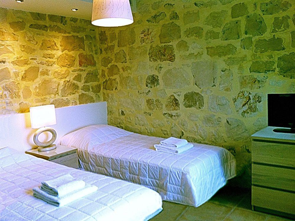 Exensian Villas & Suites Marathiás Extérieur photo