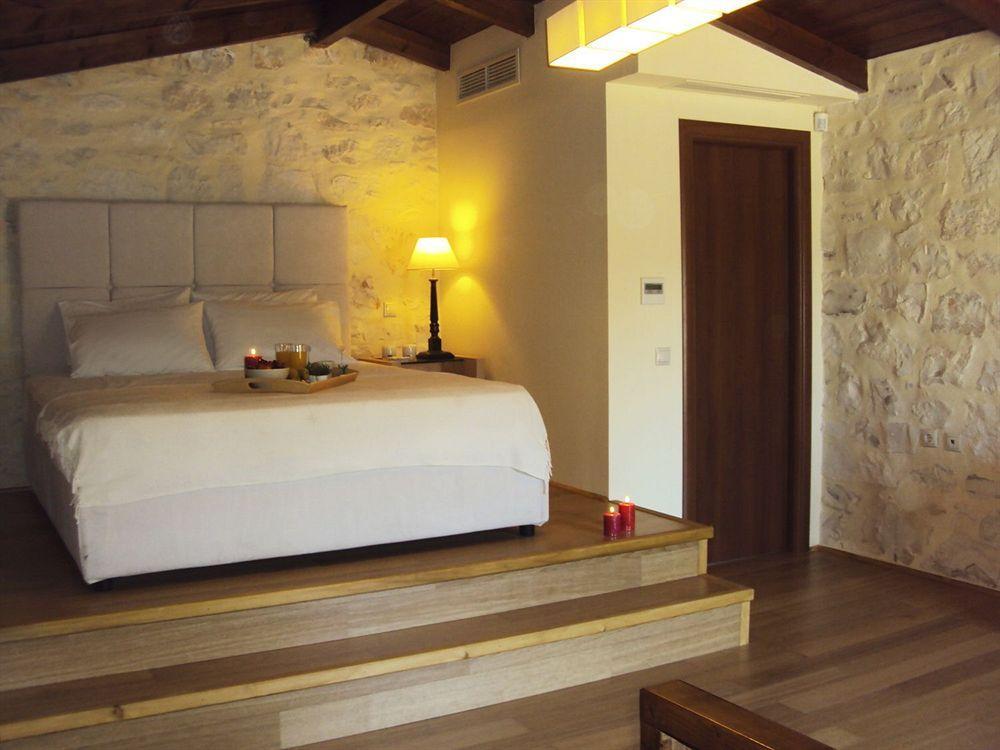 Exensian Villas & Suites Marathiás Extérieur photo