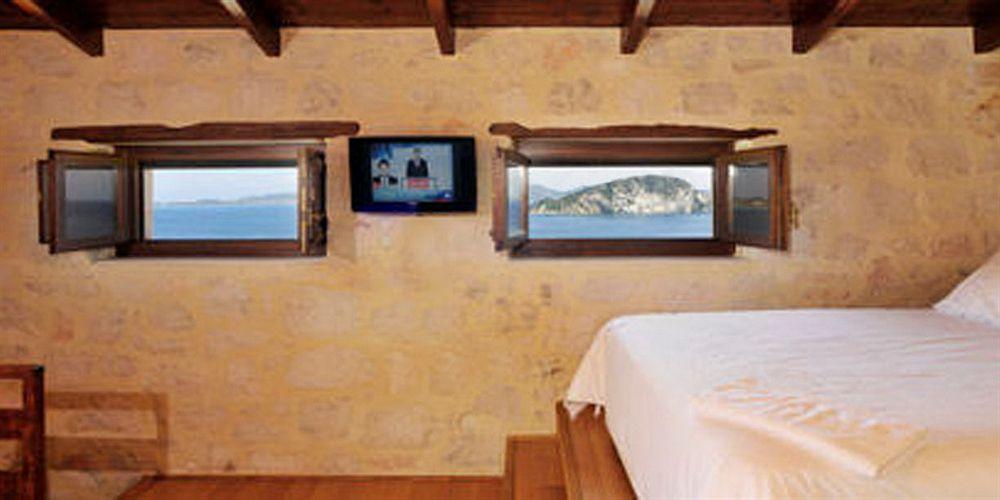 Exensian Villas & Suites Marathiás Extérieur photo