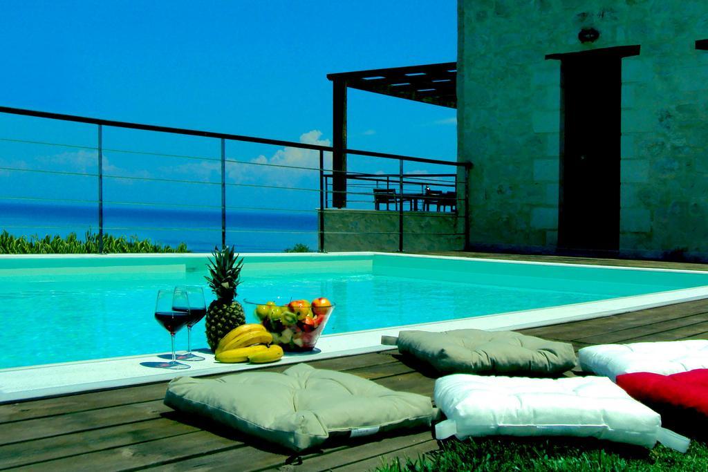 Exensian Villas & Suites Marathiás Extérieur photo