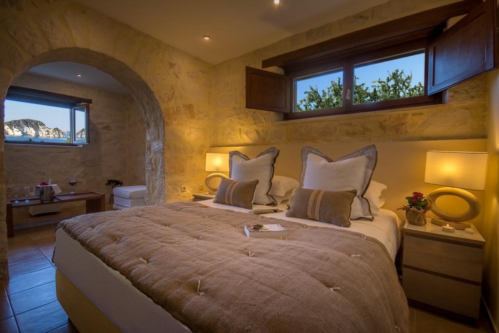 Exensian Villas & Suites Marathiás Extérieur photo