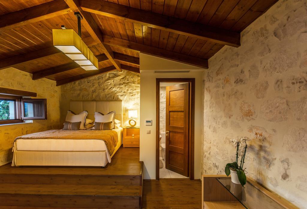 Exensian Villas & Suites Marathiás Extérieur photo